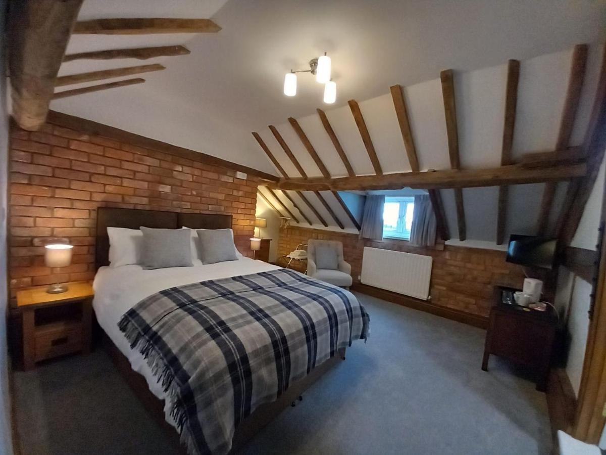 The Dolfor Inn Newtown  Extérieur photo